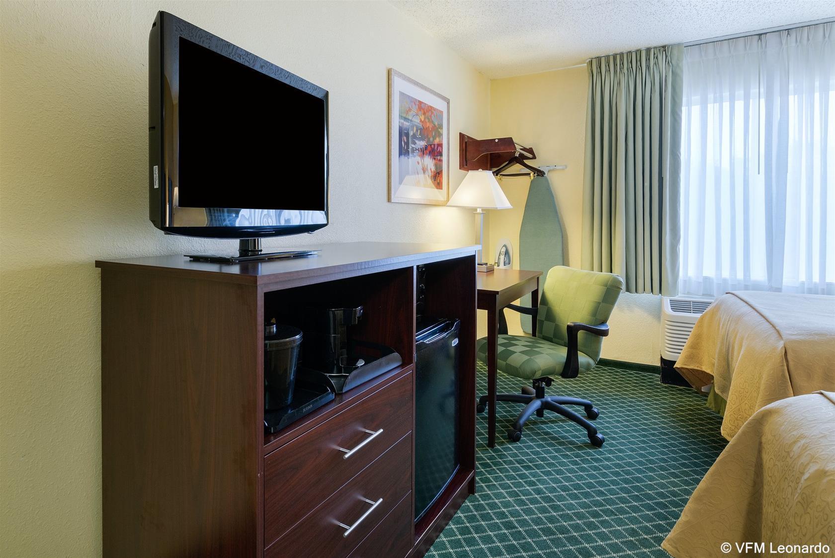 ניוארק Quality Inn מראה חיצוני תמונה