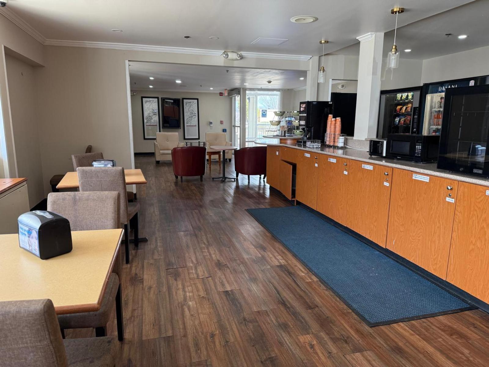 ניוארק Quality Inn מראה חיצוני תמונה