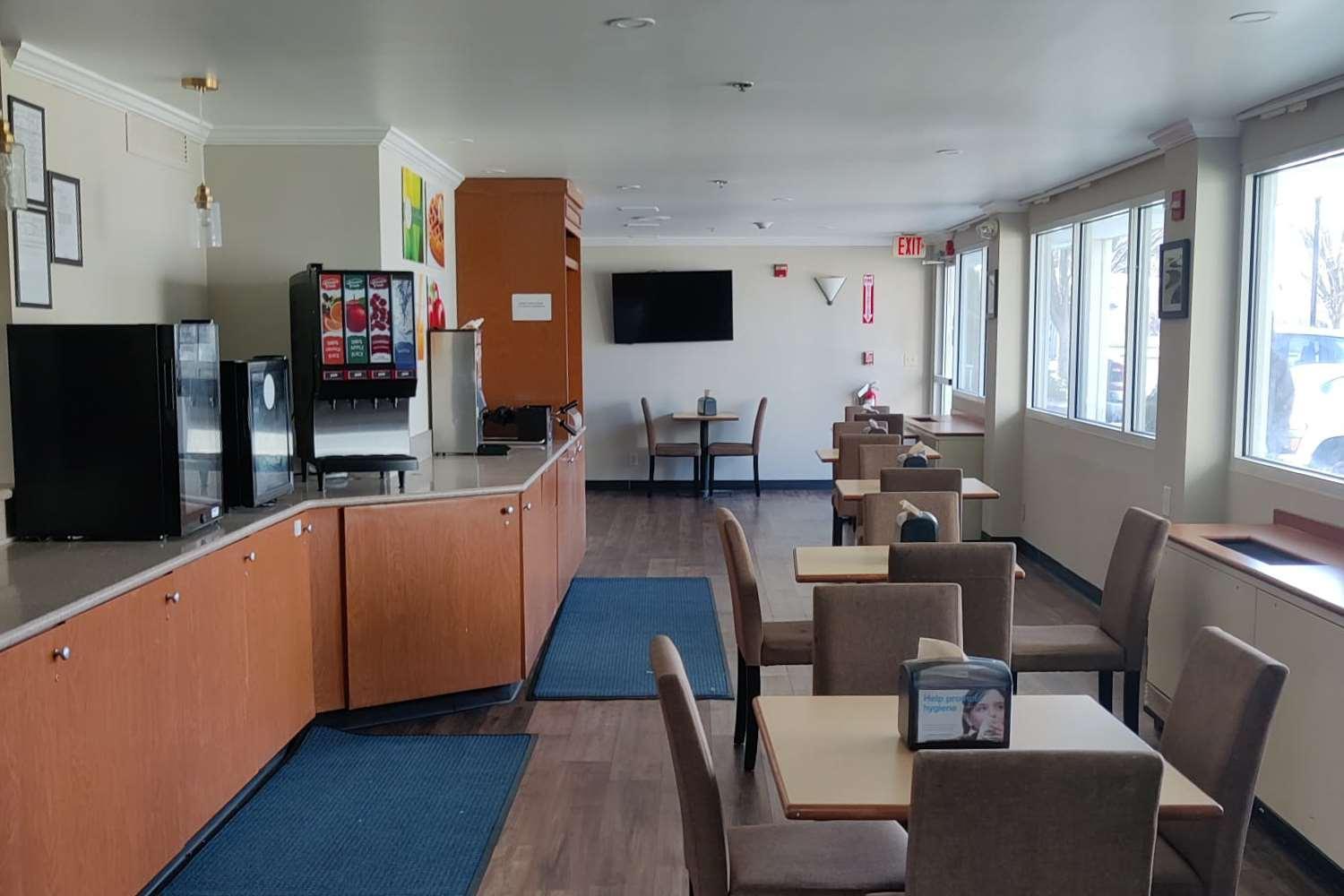 ניוארק Quality Inn מראה חיצוני תמונה