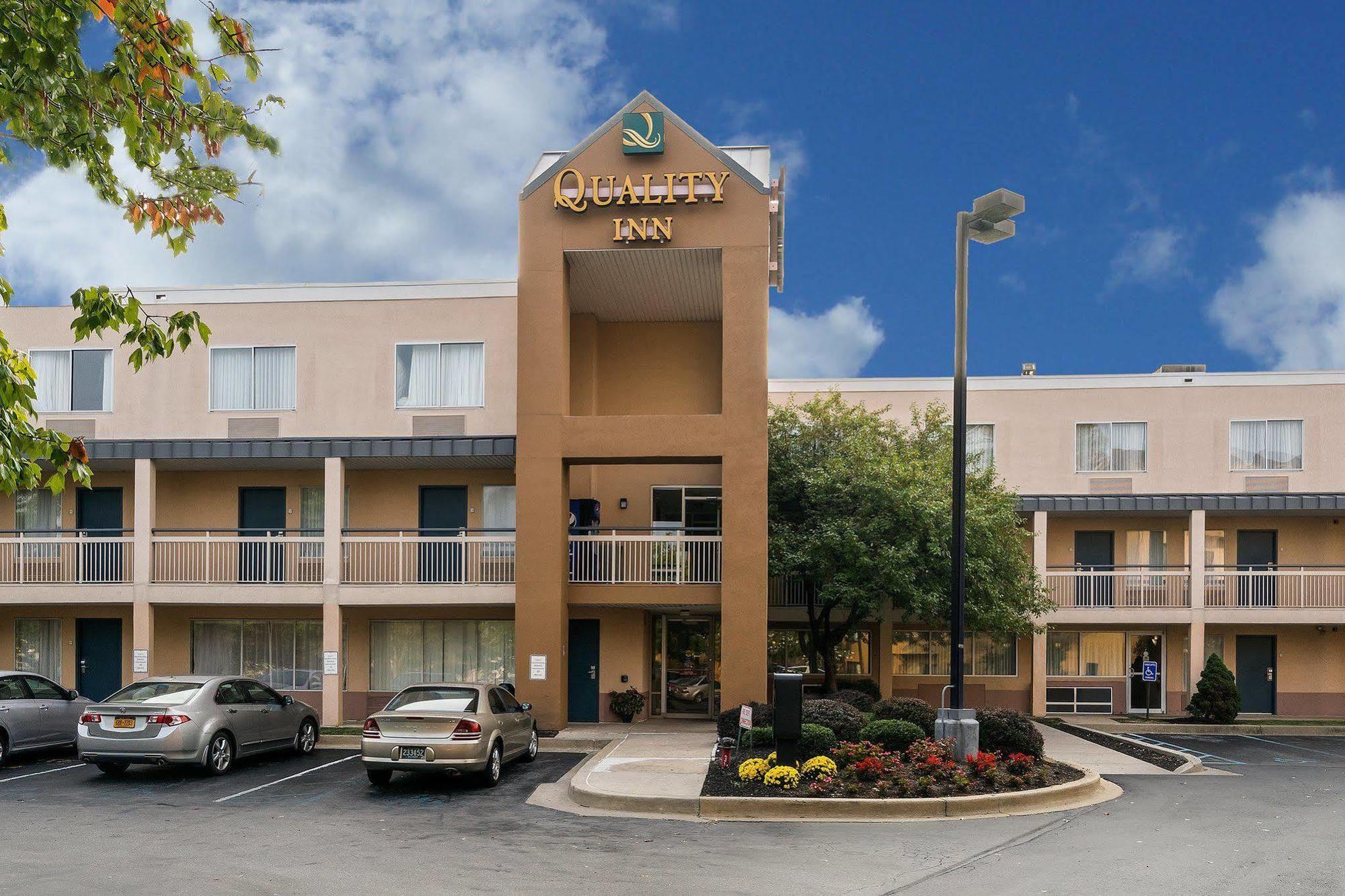 ניוארק Quality Inn מראה חיצוני תמונה